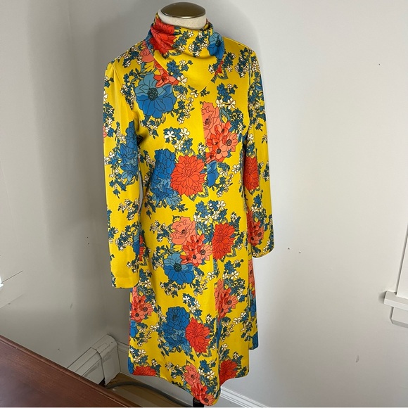Leslie Fay Dresses & Skirts - Floral Yellow Dress
